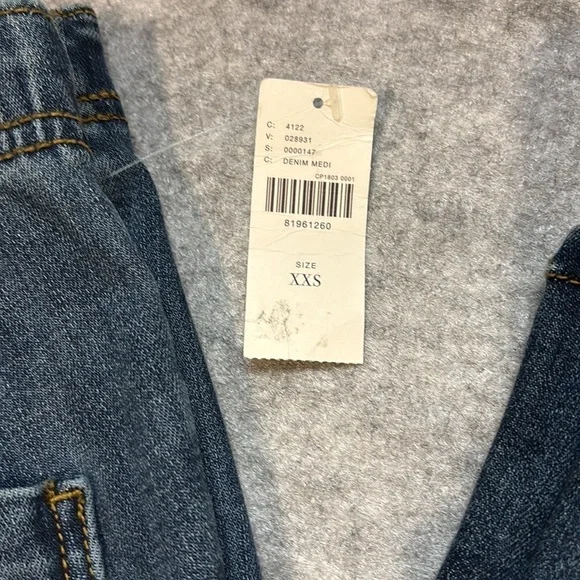 Pilcro Wide Flare Leg Jeans - XXS Small - Denim Medium Color - NWT's - Picture 8 of 14